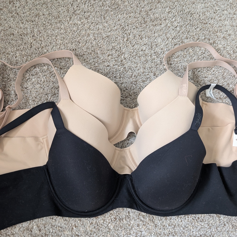 Aerie Black and Cream Bras with Padded Cups